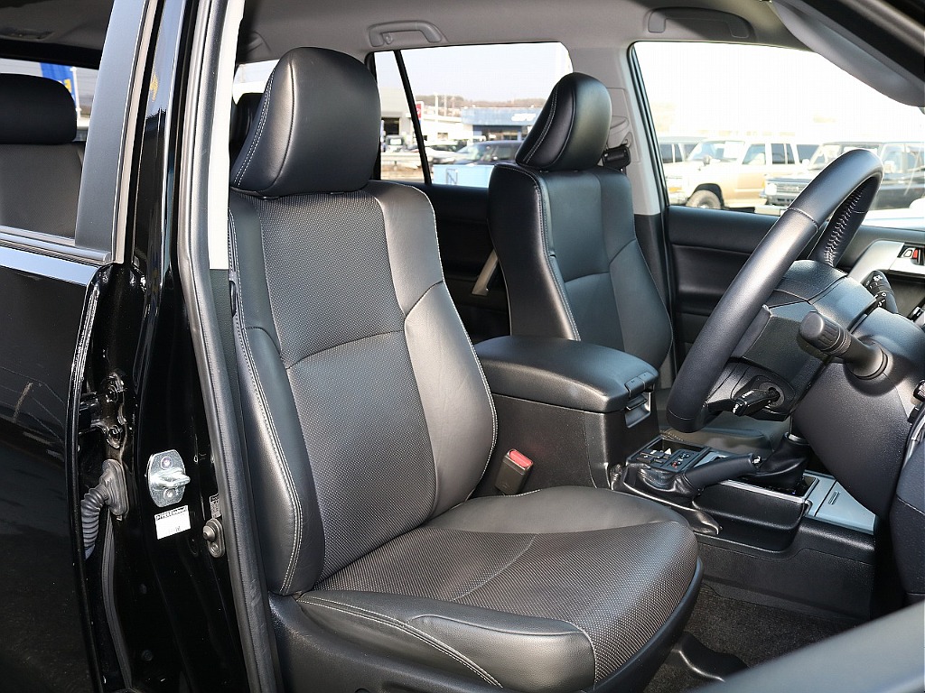 トヨタ ランドクルーザープラド(57枚目)