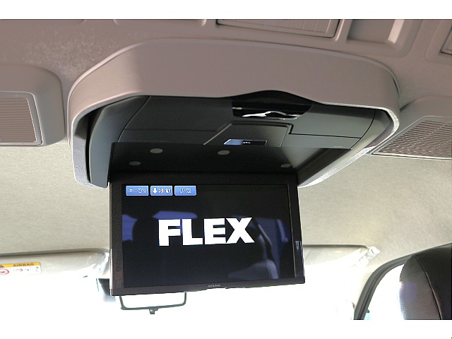 アルパイン製12.8インチフリップダウンモニター