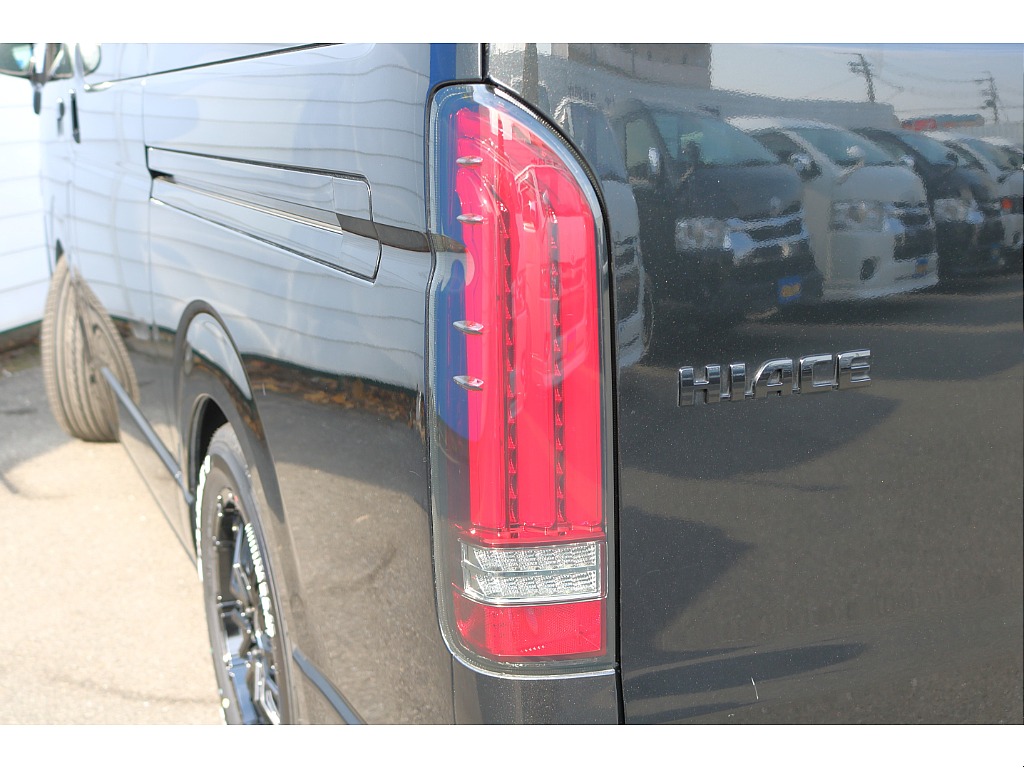 アルティメットLEDテールランプ