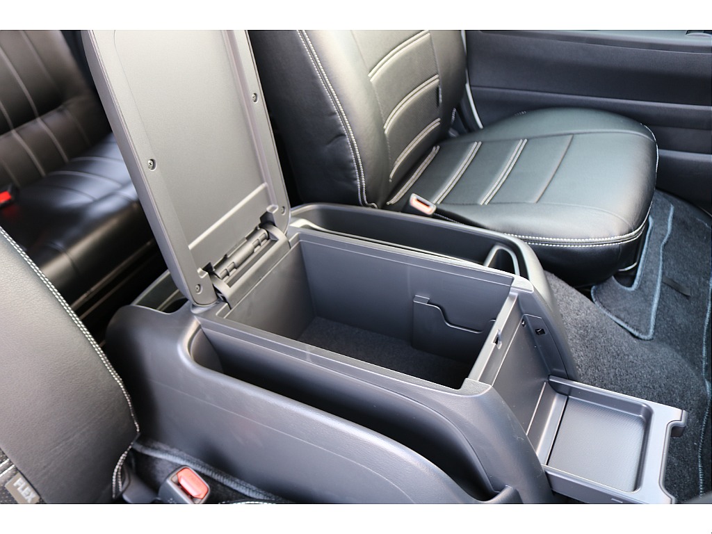 トヨタ ハイエース(20枚目)