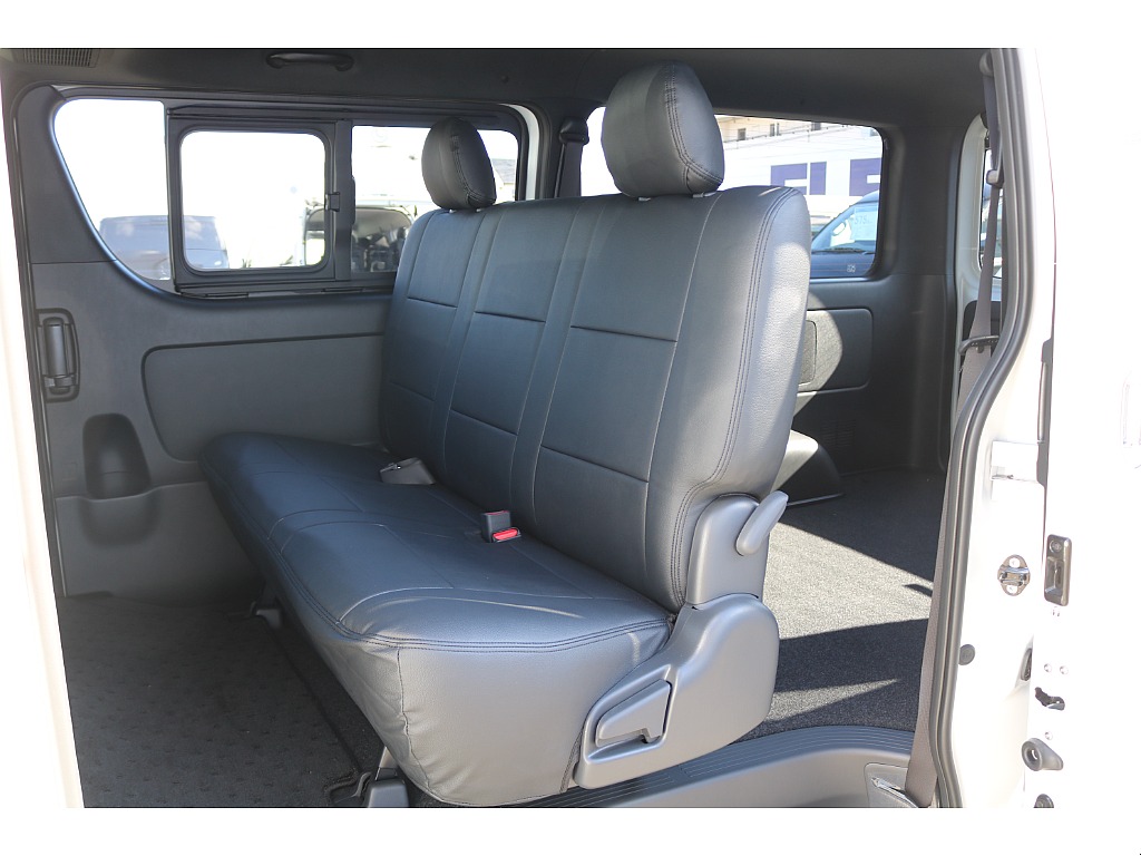 全席シートカバー装着済み♪