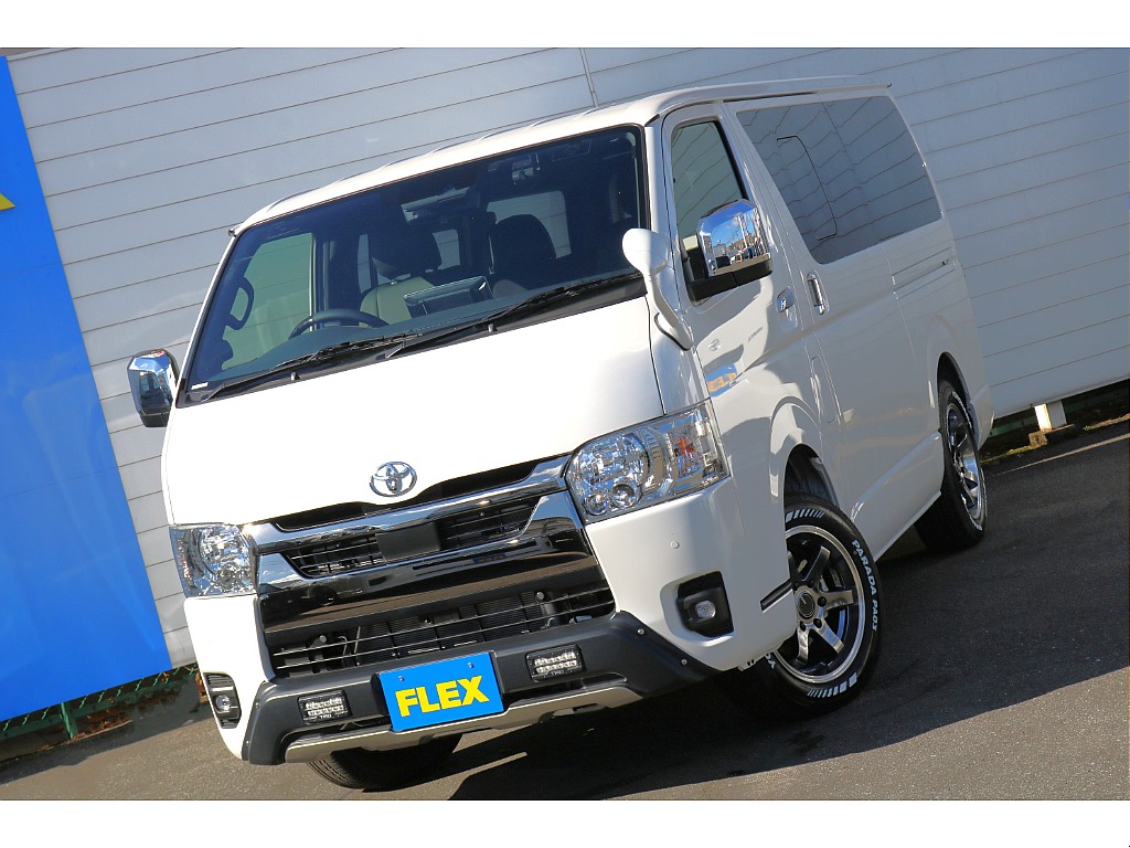 大変希少なディーゼル４WD！ 高額なKBレーシングホイル装備済み！