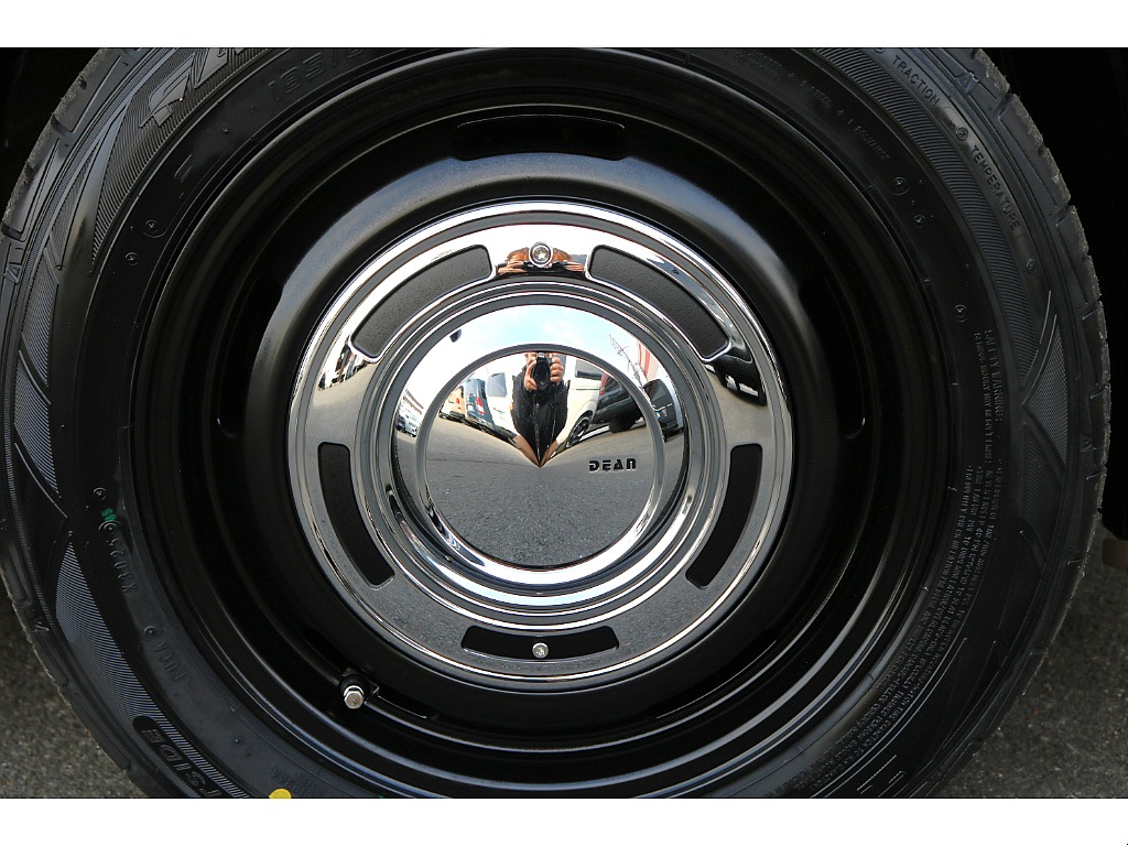 足元にはDEANクロスカントリー15インチＡＷをチョイス♪