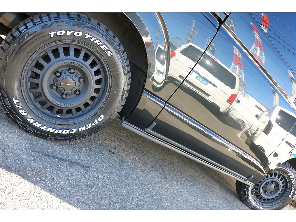 トヨタ&nbsp;ハイエースバン&nbsp;5D2.8DTスーパーGLダークプライムⅡL 4WD&nbsp;大画面BIGXナビ装備済み！&nbsp;大阪府の詳細画像&nbsp;その13