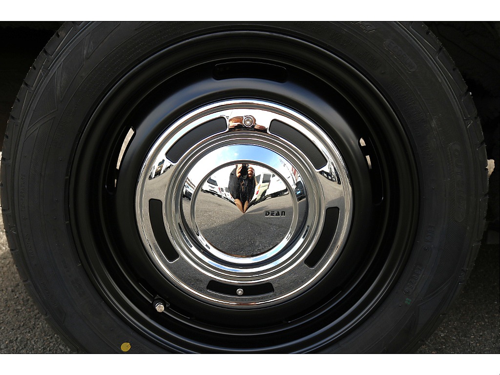 足元にはDEANクロスカントリー15インチＡＷをチョイス♪