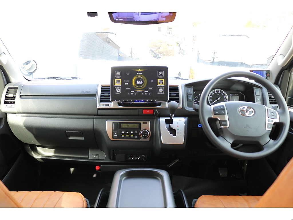 【RE CLASSIC/アースカラーベージュ】令和7年式　高年式低走行！社外スポイラー＆アルミが映える一台♪【全国納車可能】