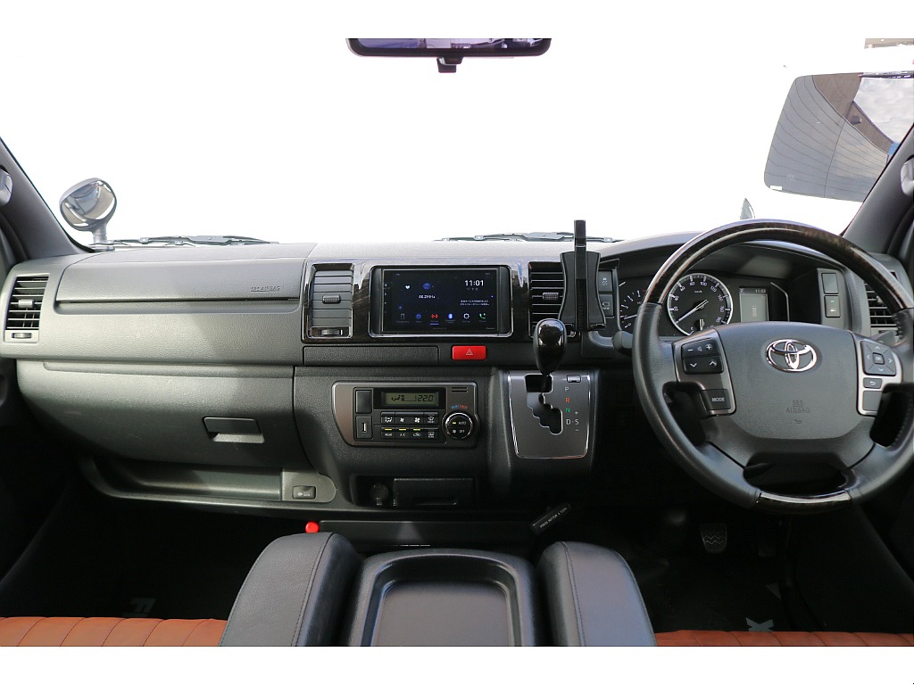 【Renocaコーストライン角目/ディーゼル4WD】外装はガンメタ、内装はブラウンで統一された希少な車両が入庫致しました【全国納車可能】