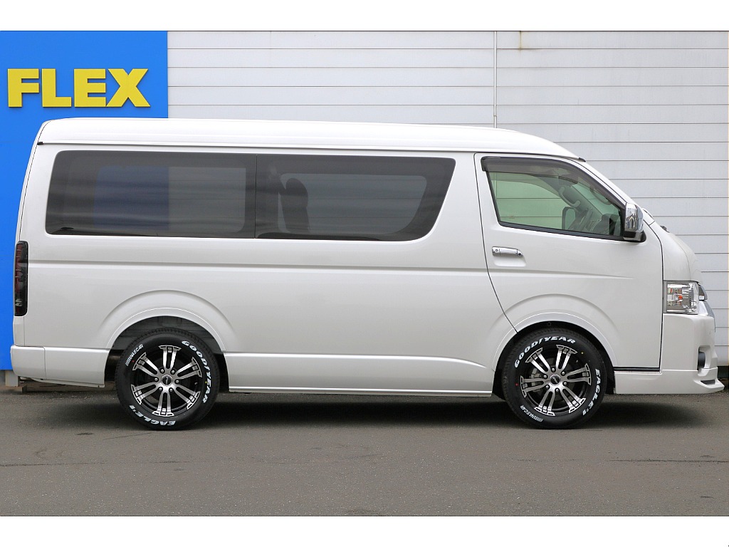 低走行車両をベースに大人気フルフラットシートアレンジを 製作させていただきました！