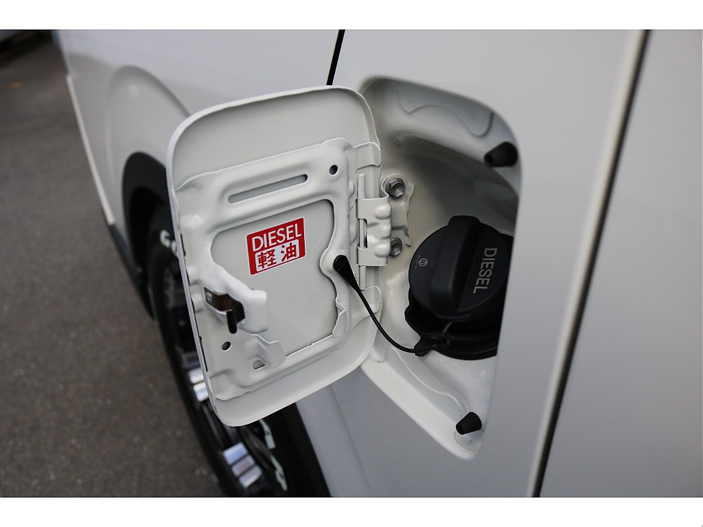 店頭在庫ですので 現車確認も可能です♪