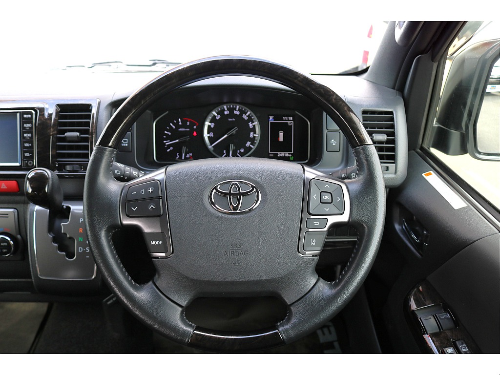 ダークプライムⅡ特別仕様ステアリング♪