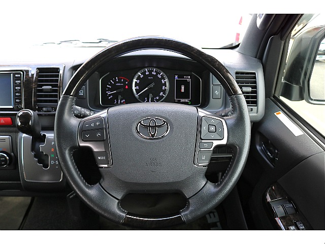 ダークプライムⅡ特別仕様ステアリング♪