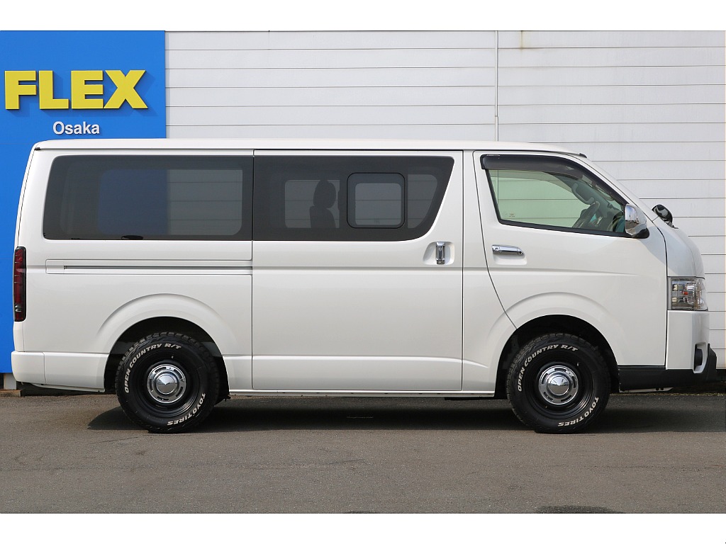 両側パワースライドドア/小窓付き