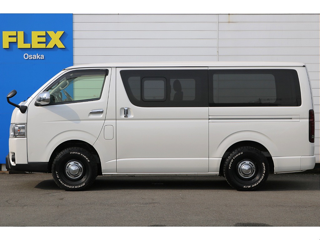 両側パワースライドドア/小窓付き