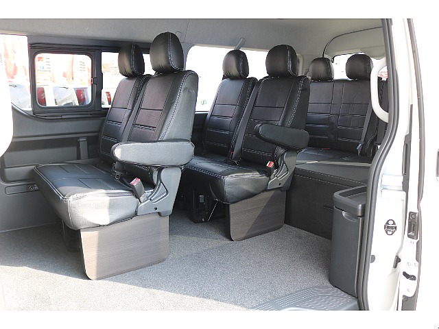 【新車/スマートベッドキット/ワゴンGL2WD】ツインナビ装着済みの10人乗りブラックエディションPKGが入庫【全国納車可能】