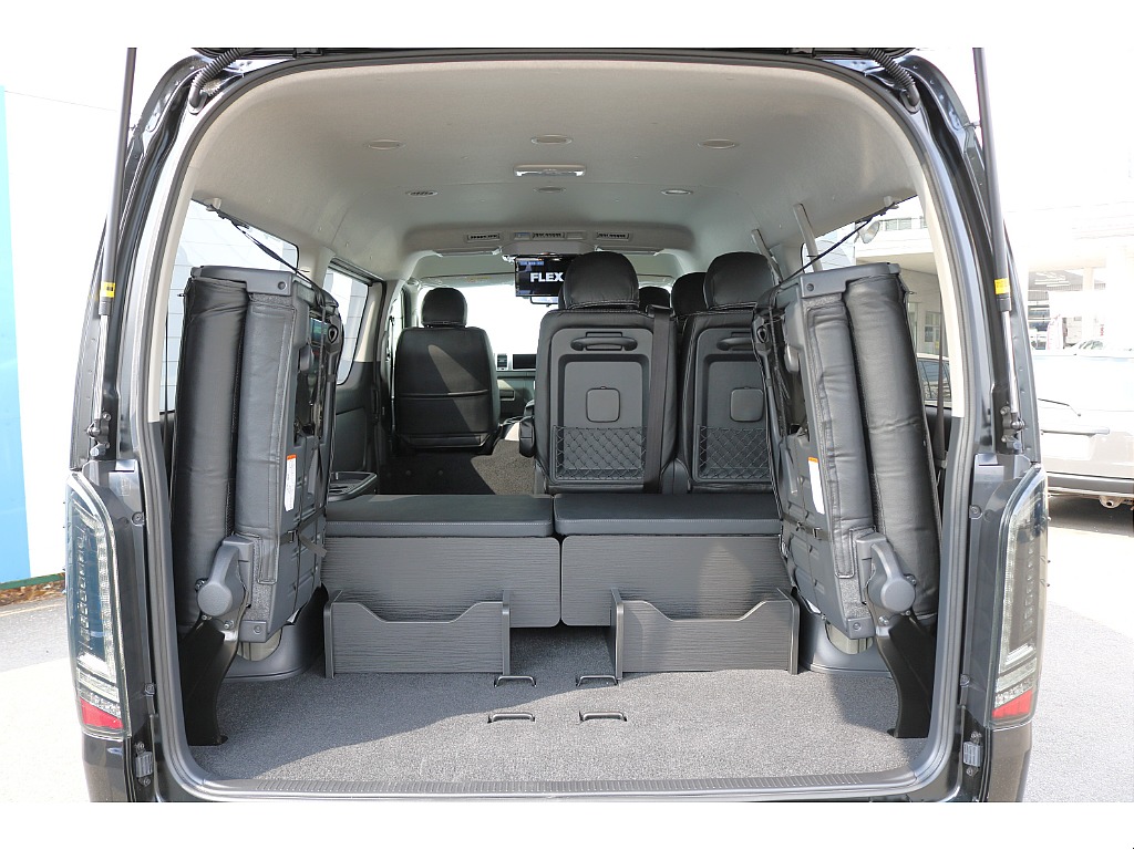 【新車/スマートベッドキット/ワゴンGL2WD】ツインナビ装着済みの10人乗りブラックエディションPKGが入庫【全国納車可能】