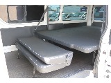 【希少在庫】R4年式ハイエースバン　DX GLパッケージ　希少なパールホワイトのディーゼル車両☆　ベッドキットも付いてます！