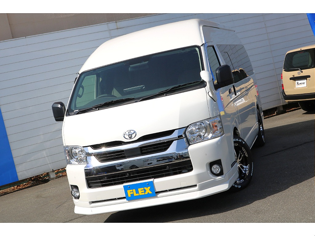 【希少在庫】R4年式ハイエースバン　DX GLパッケージ　希少なパールホワイトのディーゼル車両☆　ベッドキットも付いてます！