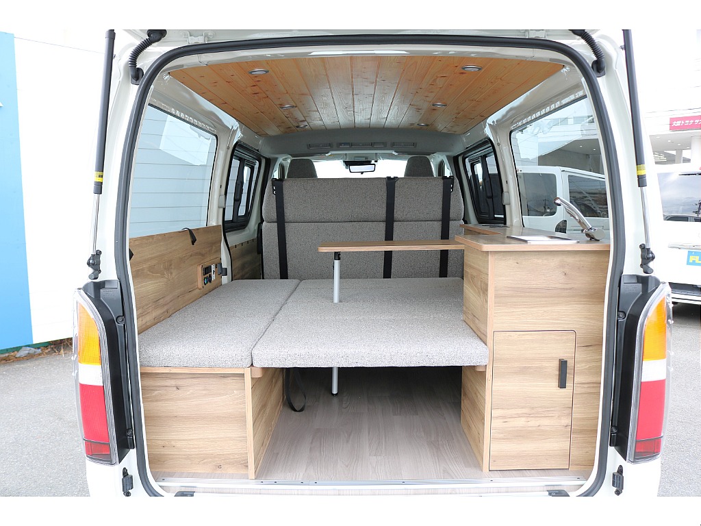 FLEX オリジナル内装架装Wood Village