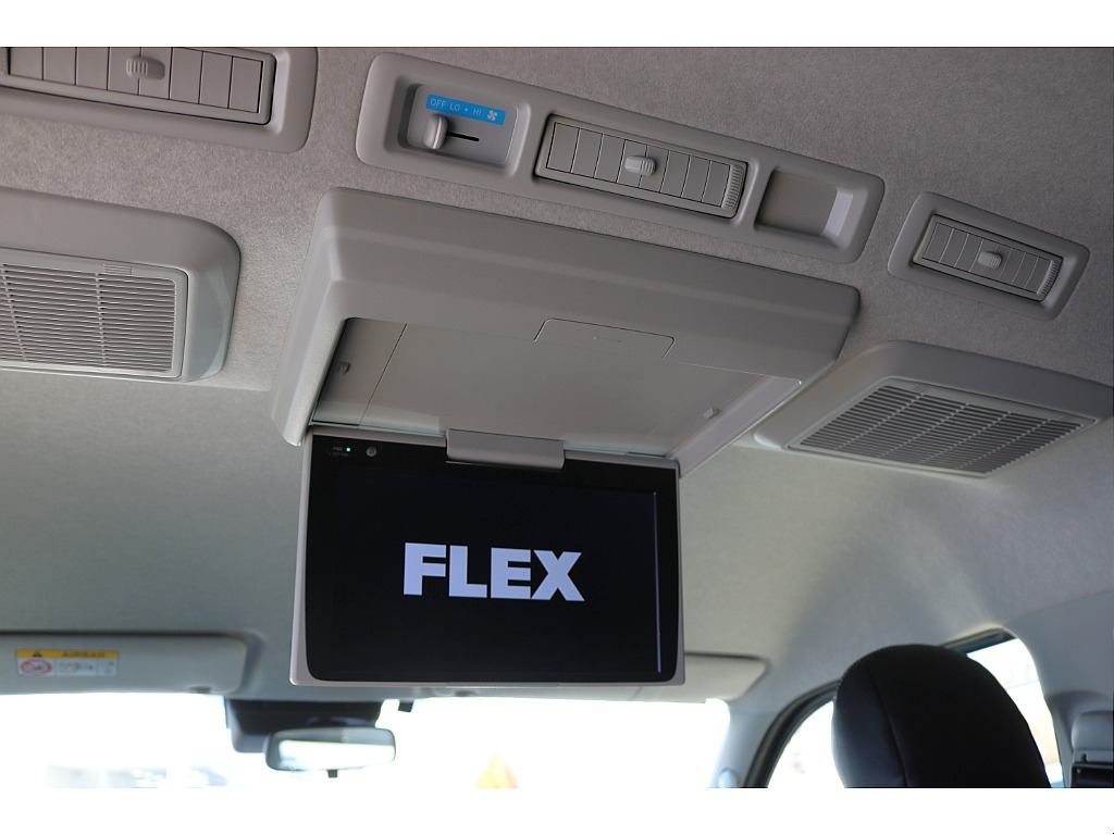 TOYOTA純正10.1インチフリップダウンモニター