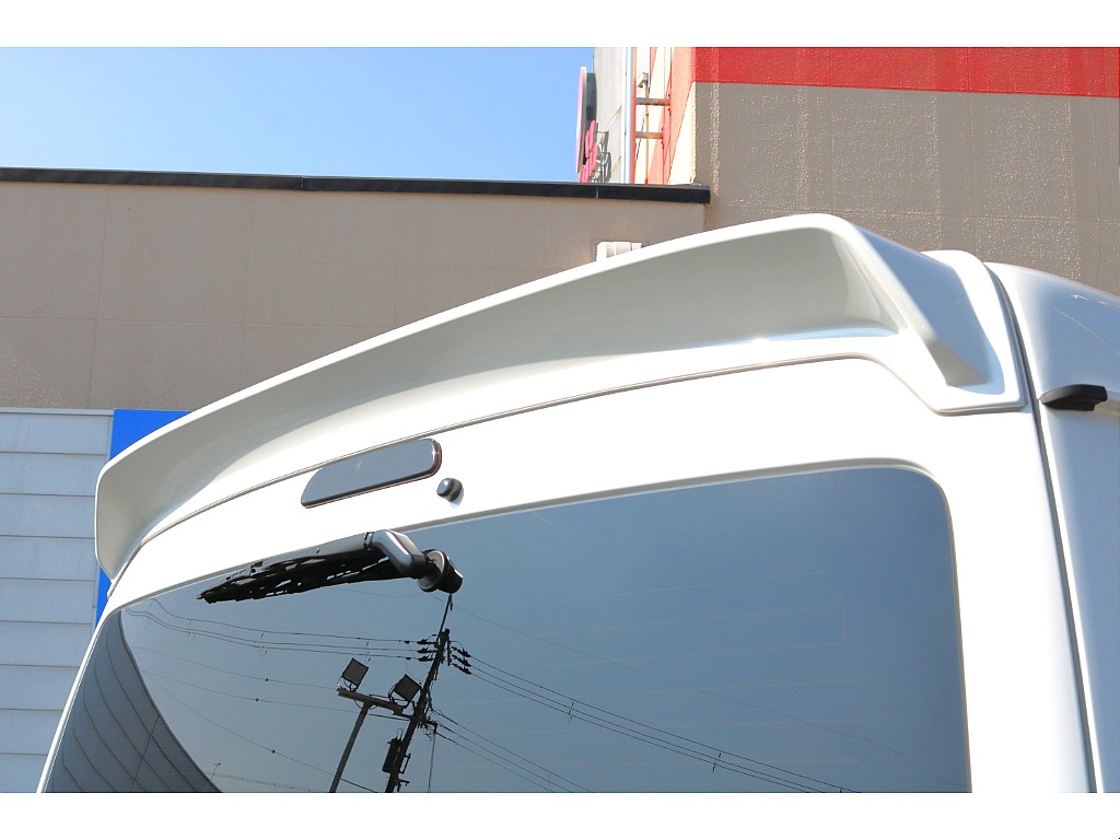 リアスポイラー