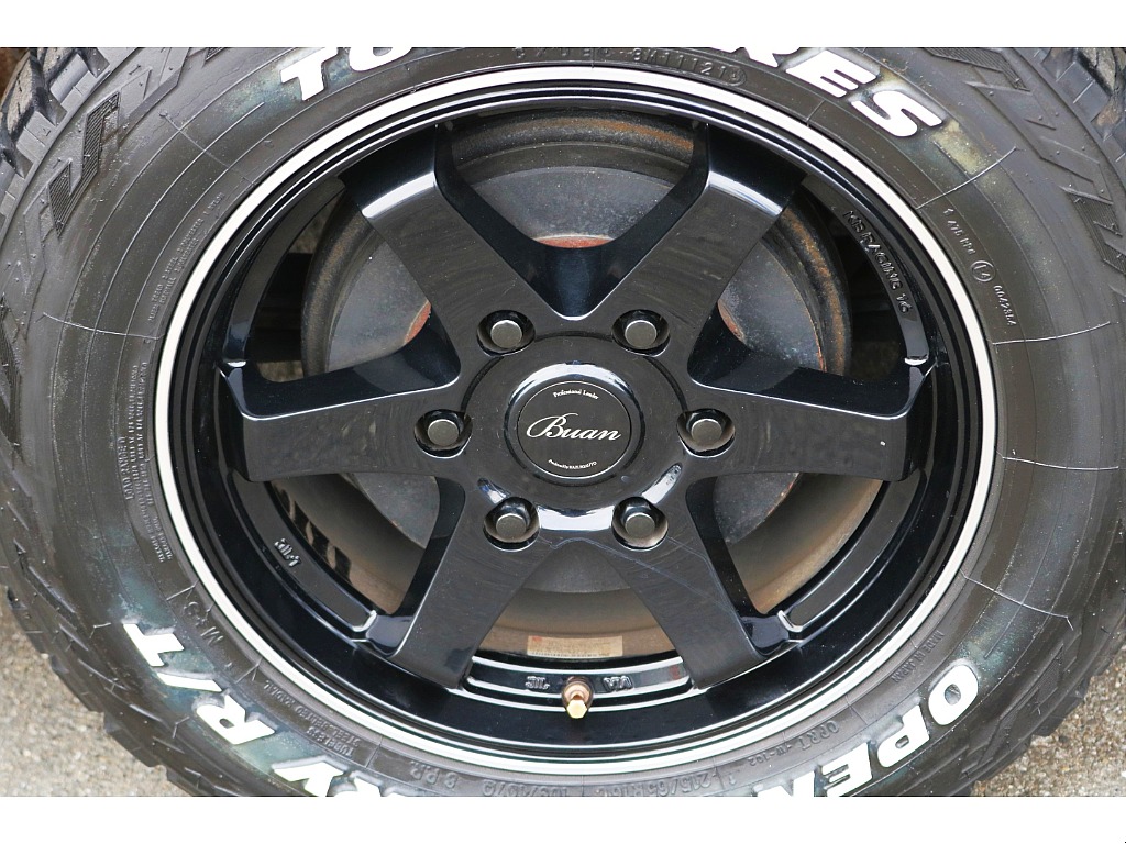 足元にはBUAN JAPAN KBレーシング 16インチAWをチョイス♪
