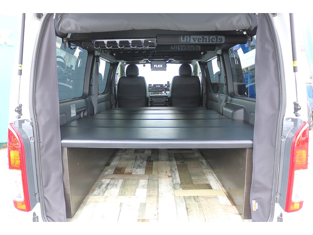 【厳選仕入/ダークプライムⅡガソリン2WD】カスタム多数！内外装ともに完成度の高いこだわり仕様のお車です！