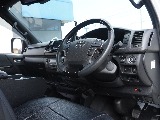 内外装、足回り、ナビと欲しい装備をパッケージングでコンプリートカスタム★もちろん追加カスタムもお任せください！どんなカスタムもお任せください！お客様のニーズに合わせたご提案をさせていただきます！