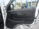 内外装、足回り、ナビと欲しい装備をパッケージングでコンプリートカスタム★もちろん追加カスタムもお任せください！どんなカスタムもお任せください！お客様のニーズに合わせたご提案をさせていただきます！