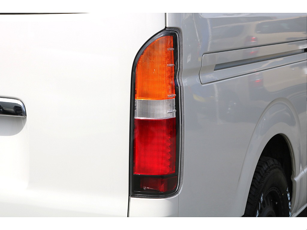 クラシックLEDテールランプ