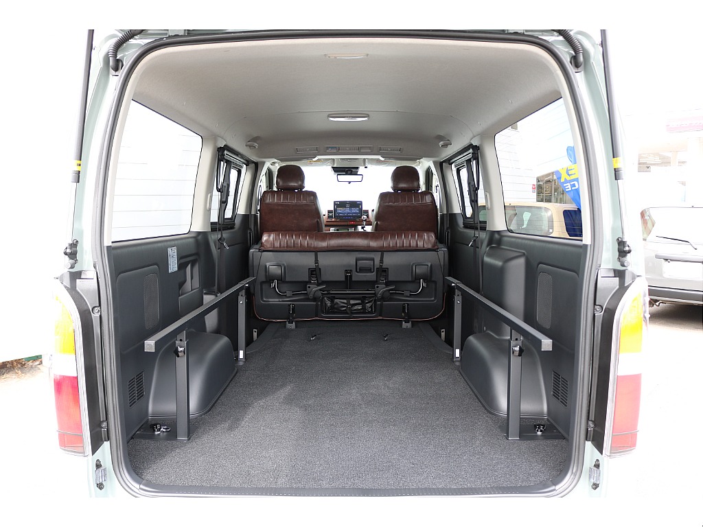 広々ラゲッジスペース♪アウトドアやお仕事にも◎