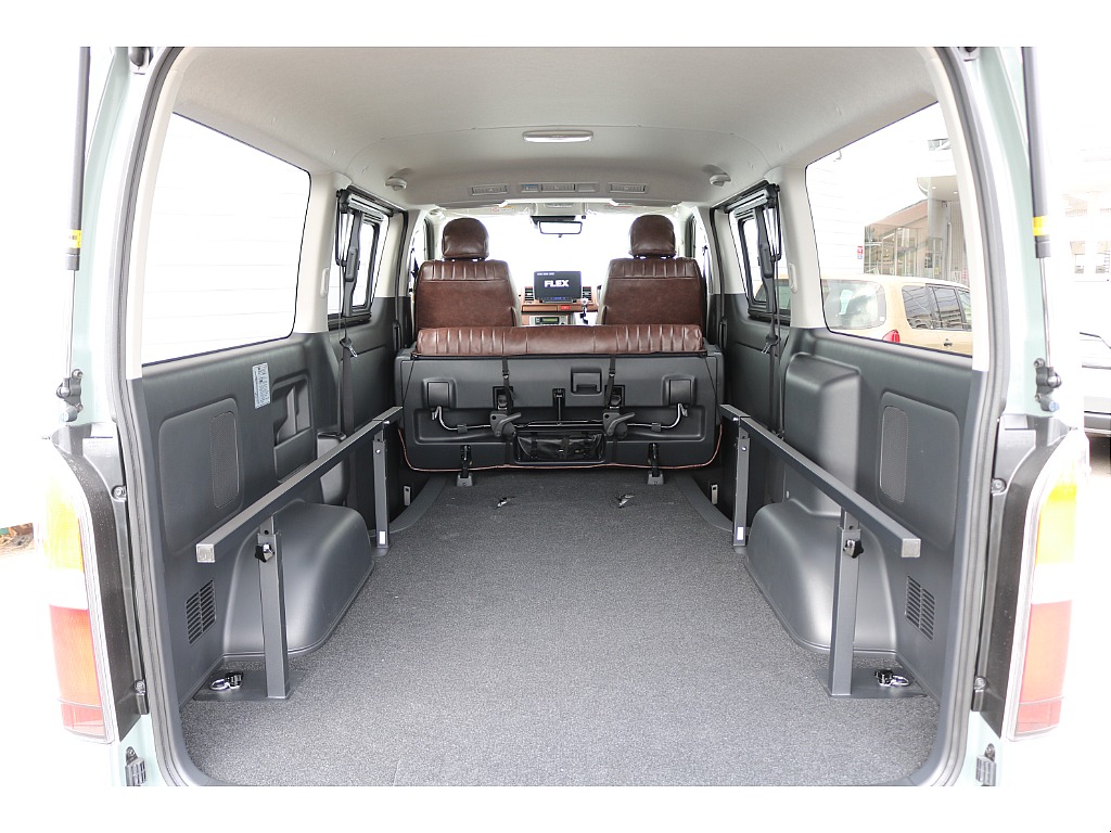 広々ラゲッジスペース♪アウトドアやお仕事にも◎