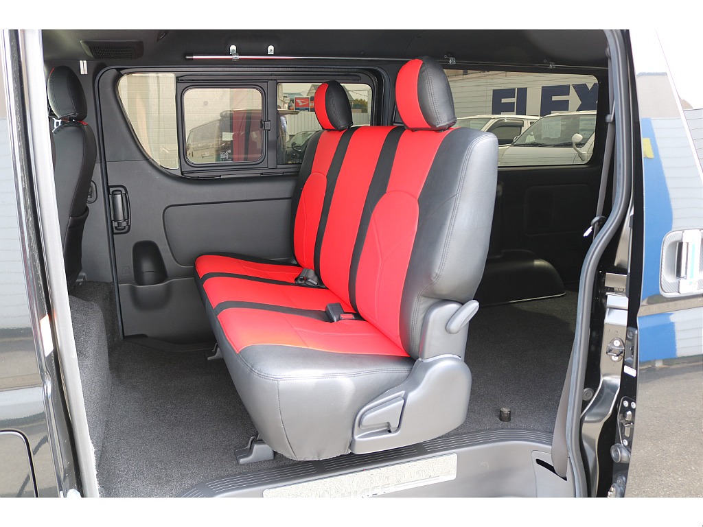 全席シートカバー装着済み♪