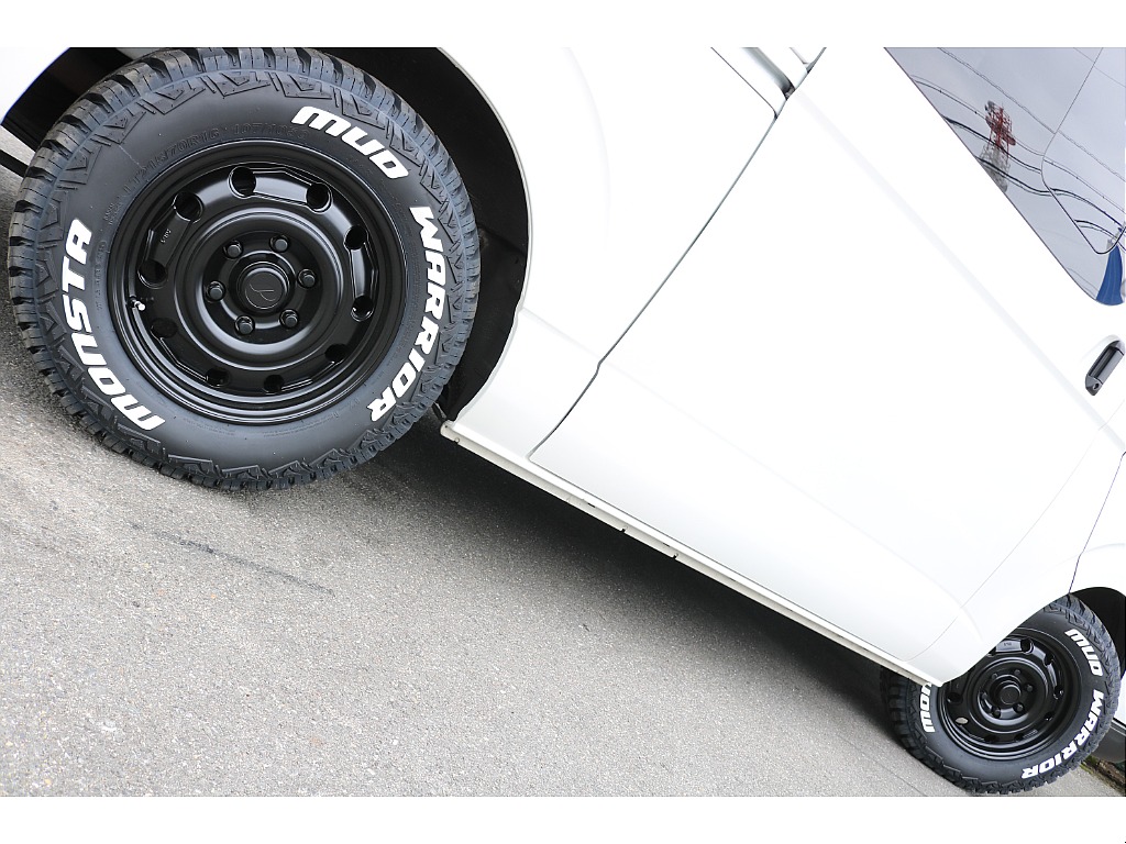 MONSTA MUD WARRIORタイヤ