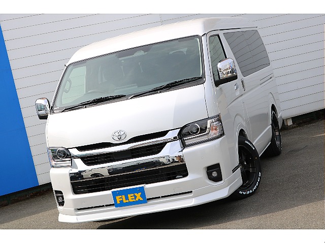 遂に大阪店に新型ハイエースが入庫いたしました！早い者勝ちの一台となっております♪