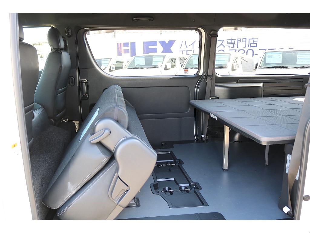 【厳選仕入/ガソリン4WD】希少なMRTタイプのワイドバンが入庫しました♪トランポに最適フロアでアウトドアにも◎