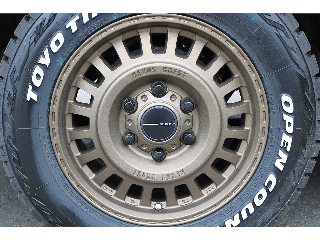 足元にはNEXUS CREST NC-1をチョイス♪