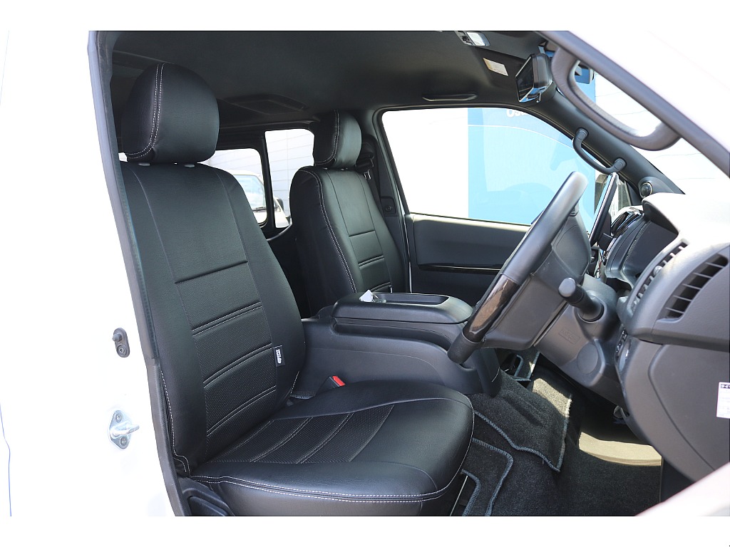 全席シートカバー装着済み