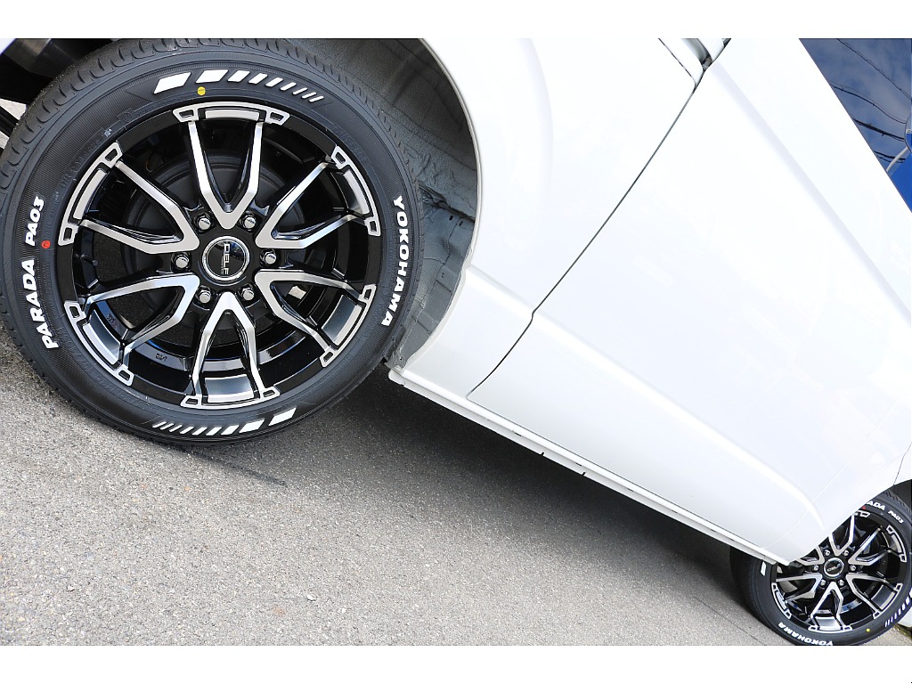 YOKOHAMA パラダタイヤ