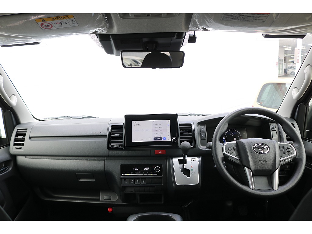 【新車ガソリン2WD/アースカラー】FLEXオリジナルスポイラーでオフロード感のある外装♪ベットキット搭載済みで車中泊にも◎