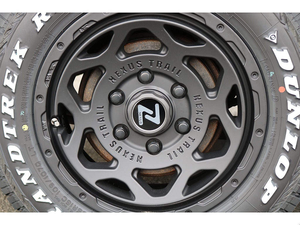 足元にはNEXUS TRAIL NT-1をチョイス♪