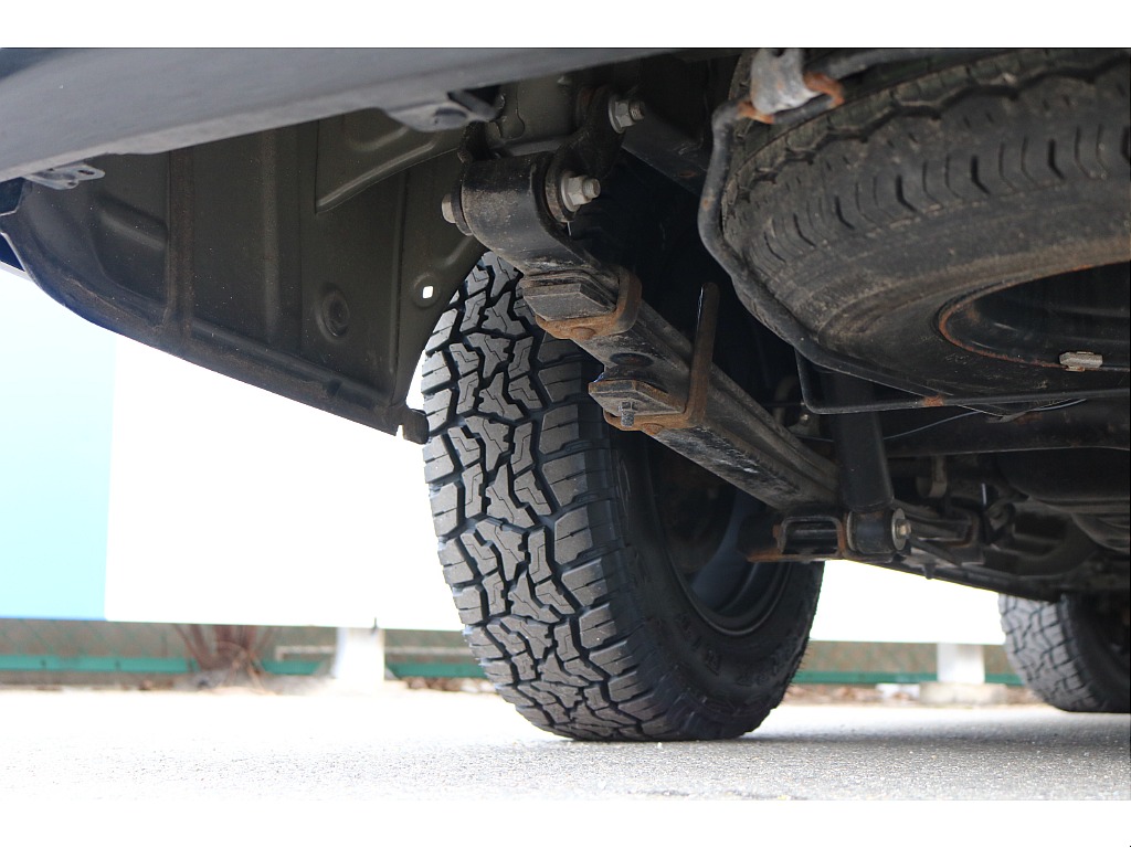 【厳選仕入】R4年式ハイエースバンスーパーGLダークプライムⅡディーゼル４WD　オフロード仕様カスタマイズ！
