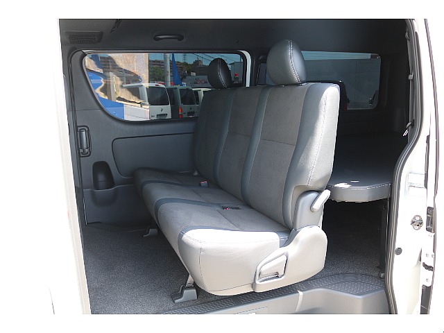 【厳選仕入/高年式低走行】R5年式ハイエーススーパーGLダークプライムⅡディーゼル2WD　バッドフェイスボンネット装備！