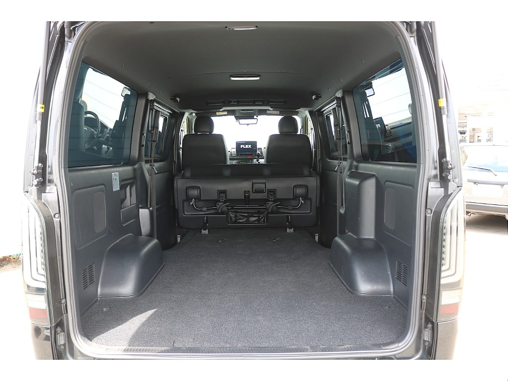 広々ラゲッジスペース♪アウトドアやお仕事にも◎