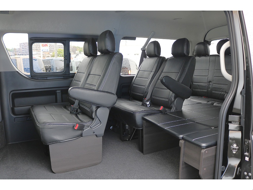 トヨタ ハイエース(16枚目)