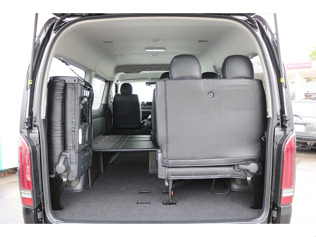 トヨタ ハイエース(20枚目)