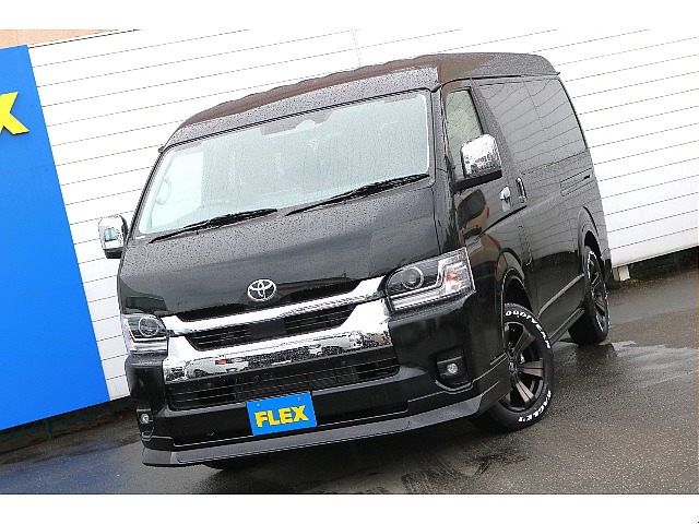 Bi-beam LEDヘッドランプの採用とガッツミラー廃止で フロント周りのデザインがかっこよくスタイリッシュな新型ハイエースです♪