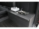 【新型ハイエースワイドバン内装架装VALDOOR】新作シートアレンジ！ハイエースワイドバンスーパーGLダークプライムⅡ７人乗車８ナンバー