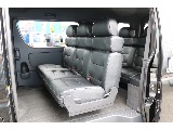 7人全員が前向きに乗車できる安全性と 快適性を両立しました！