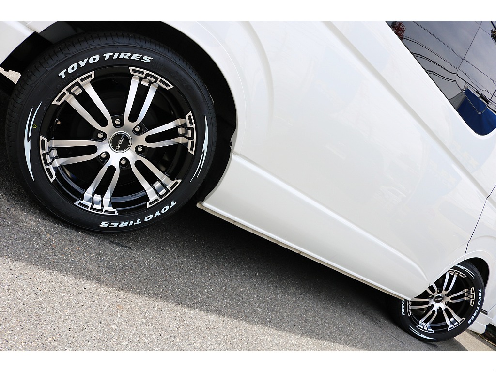 トヨタ&nbsp;ハイエース&nbsp;ワゴン2.7GLロング ミドルルーフ 4WD&nbsp;大画面ナビ＆フリップダウンモニター！&nbsp;大阪府の詳細画像&nbsp;その11