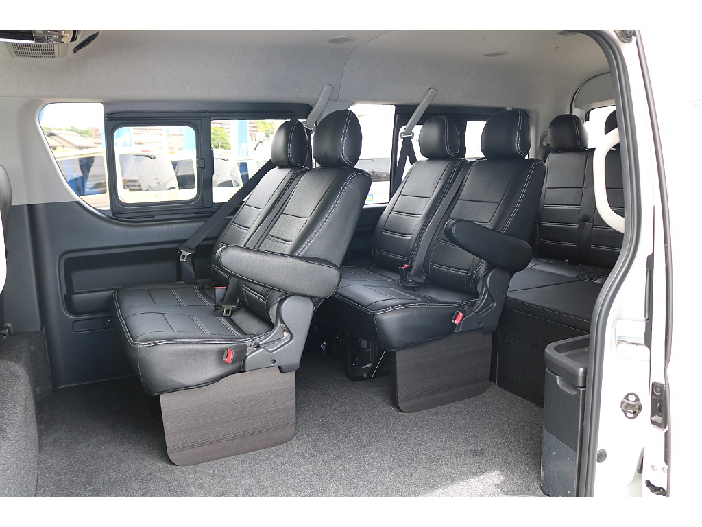 トヨタ&nbsp;ハイエース&nbsp;ワゴン2.7GLロング ミドルルーフ 4WD&nbsp;大画面ナビ＆フリップダウンモニター！&nbsp;大阪府の詳細画像&nbsp;その15